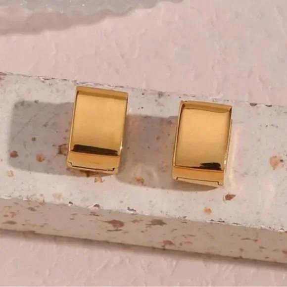 NEW 18K GOLD SQUARE EARRINGS, WONDERFUL EARRINGS, WOW EARRINGS. - Picture 4 of 7